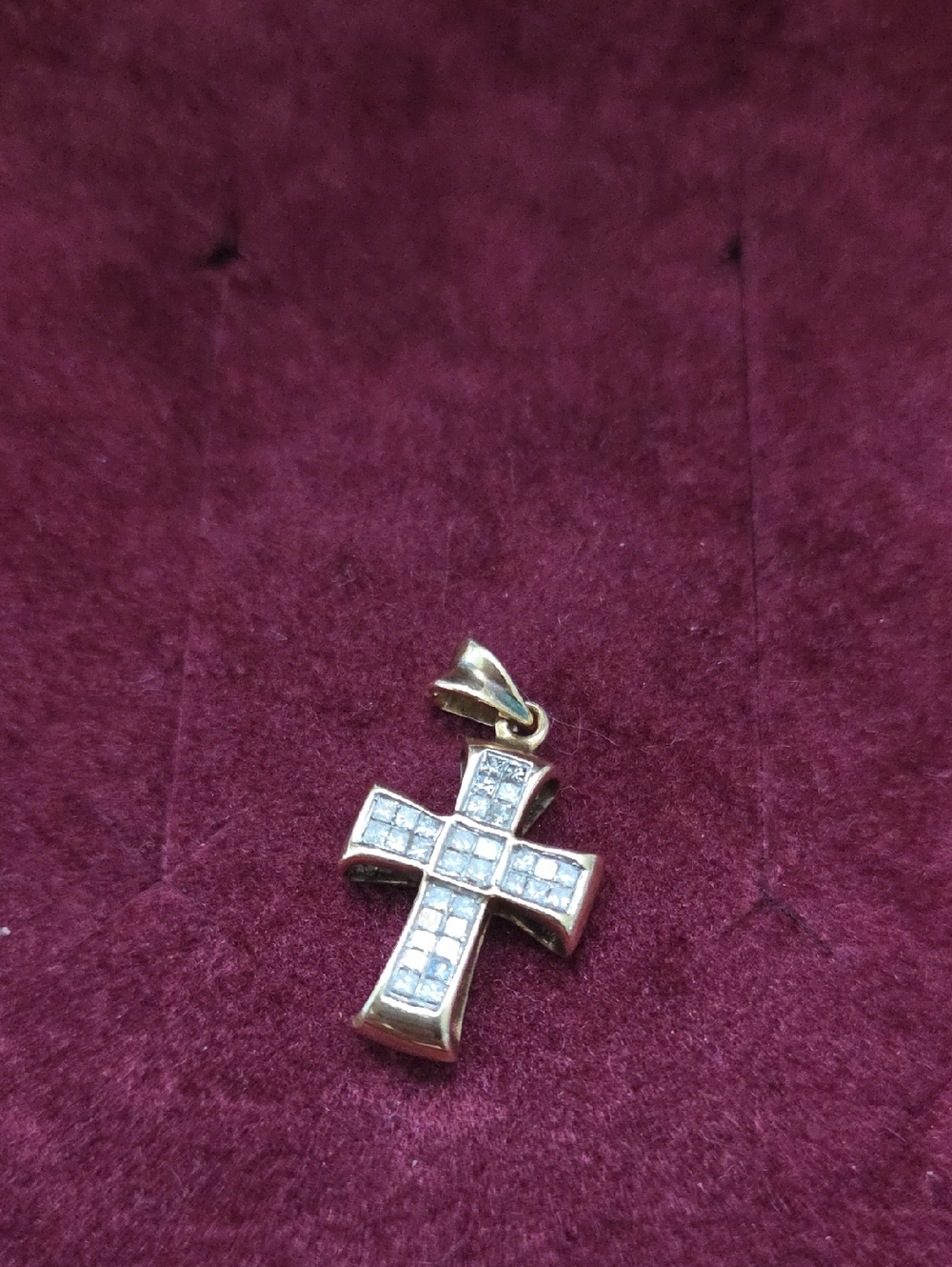 10k Diamond Cross Pendant